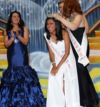 Senior Shelley Jain winning the 2016 Miss Upstate New York crown. 